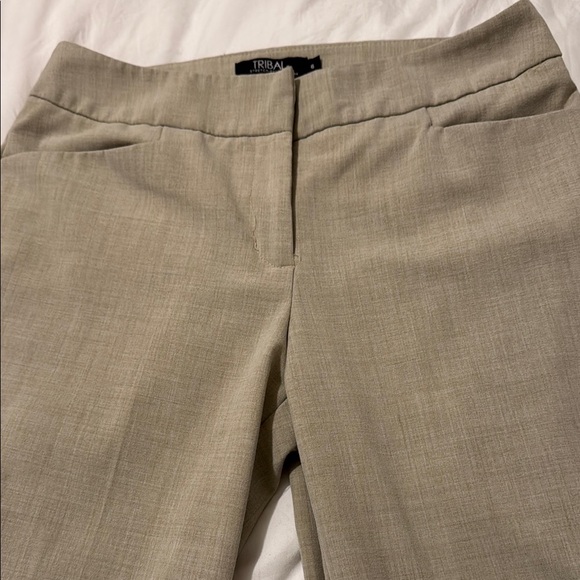 Elegant Beige Women's Pants - Picture 2 of 4